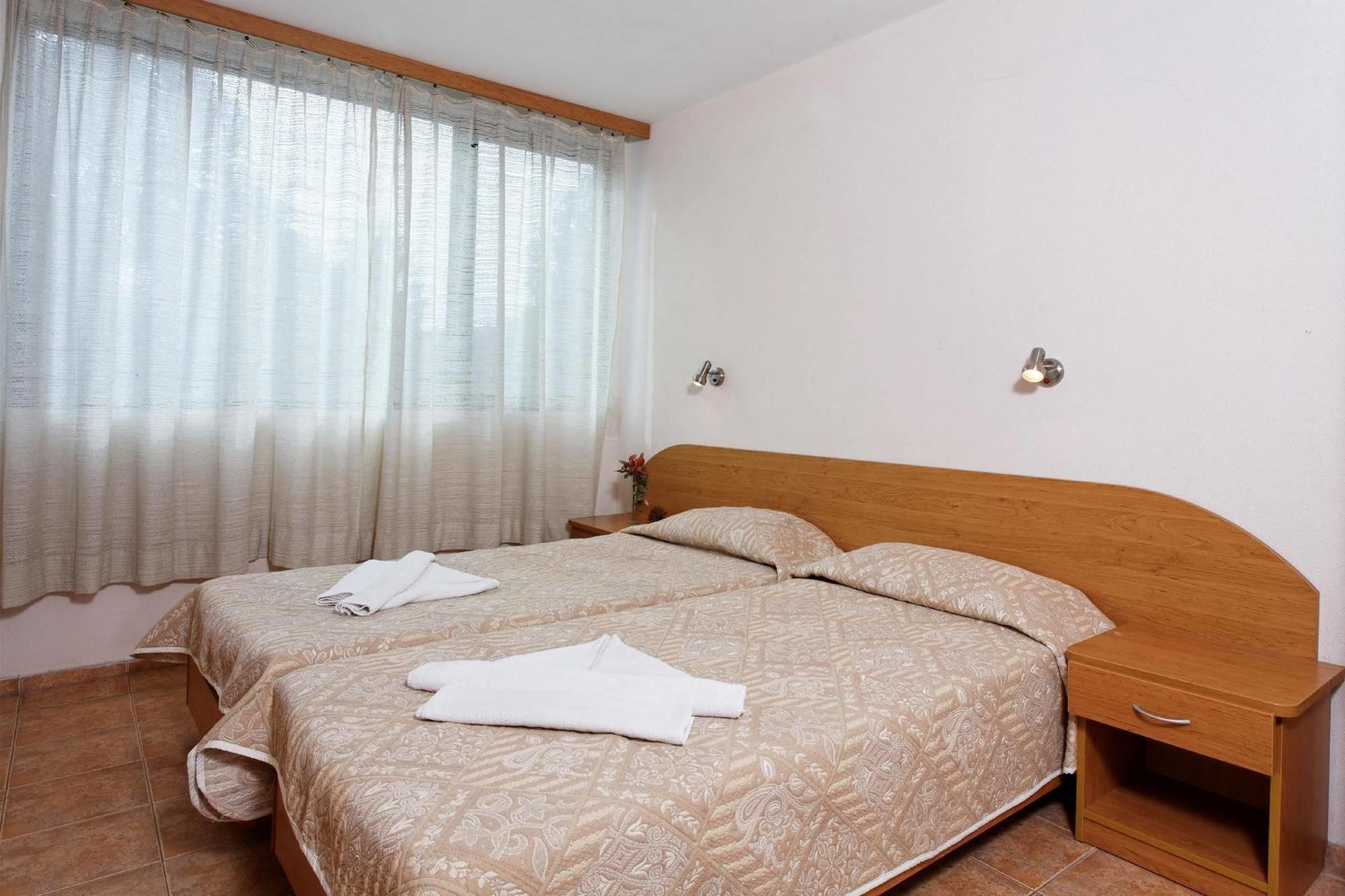 גולדן סנדס Park Hotel Briz מראה חיצוני תמונה